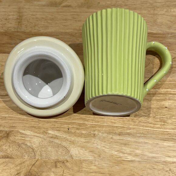 Grasslands Road Cupcake Style Coffee Mug Tea Green Fluted Handle Frosting Flower - Picture 11 of 14